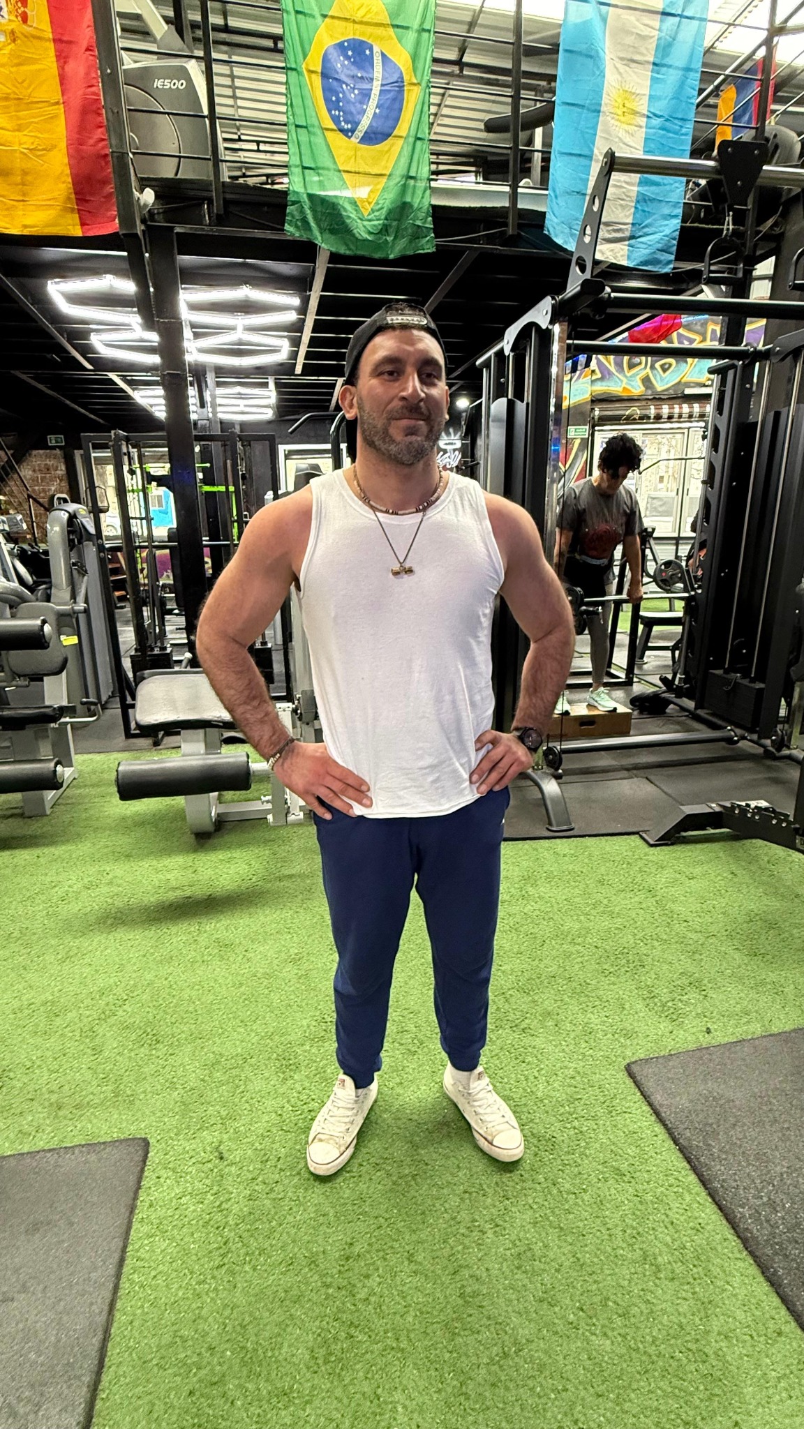 Rodrigo Kalina, entrenador personal en Montevideo, en un gimnasio